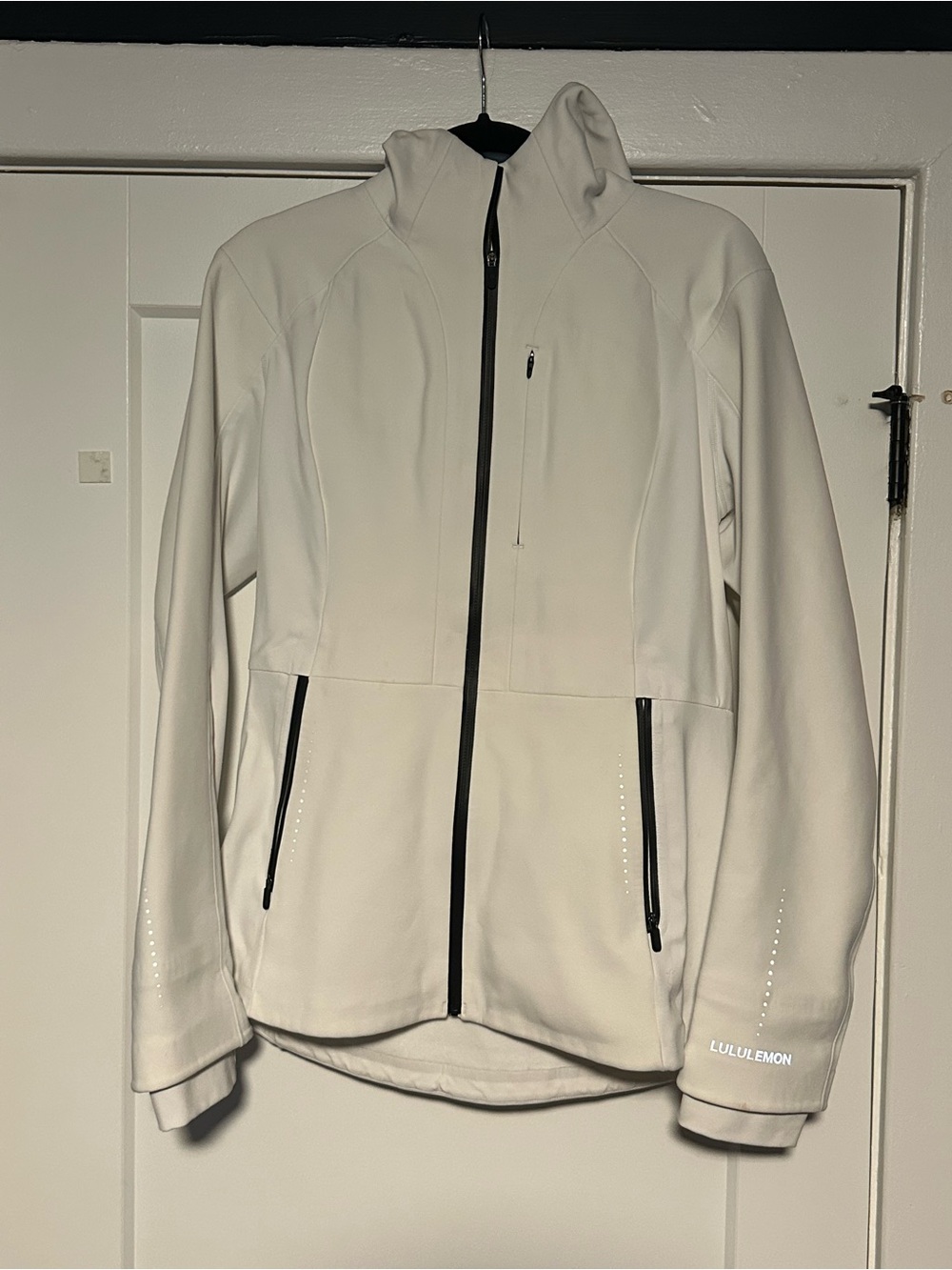 lululemon athletica Women’s White Softshell Performance Jacket - Size 12
